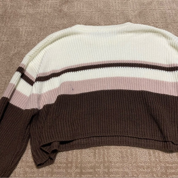 {Garage} Multi Color Knit Cropped Sweater Size Large - Picture 5 of 14